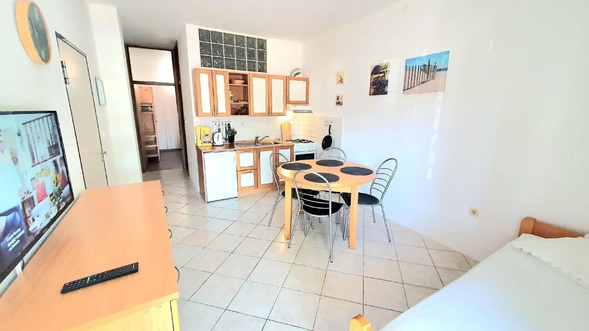 Apartment Ferienwohnung Fuer 3 Personen Ca 35 M In Baska, Adriakueste Kroatien Kroatische Inseln